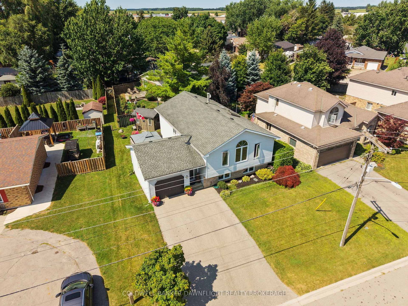 Listing Image 4