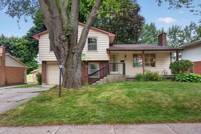 657 Viscount Road — photo 3