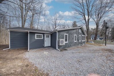 S 212 Holloway Bay Road S — photo 3