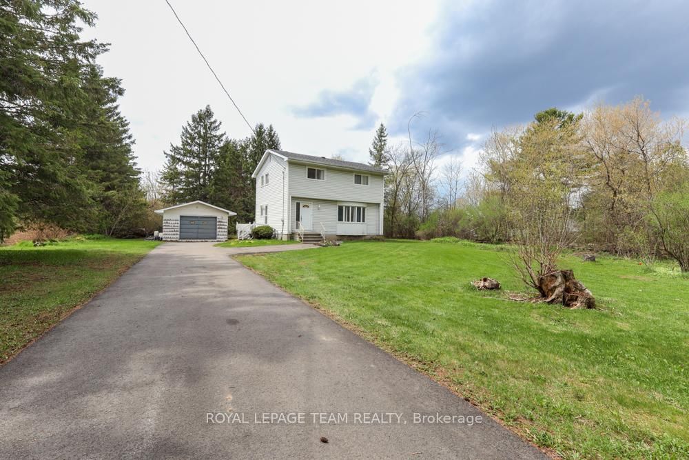 1454 Stagecoach Road • Ottawa, ON photo 3