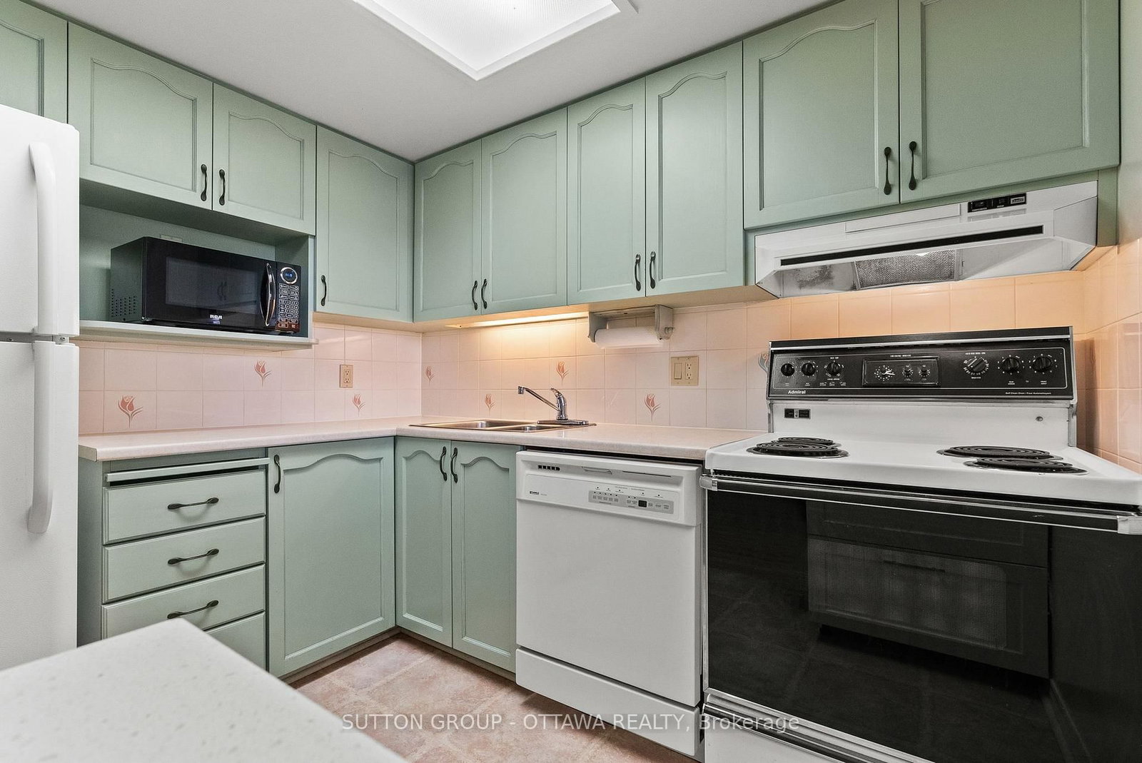 100 Grant Carman Drive • Ottawa, ON photo 13