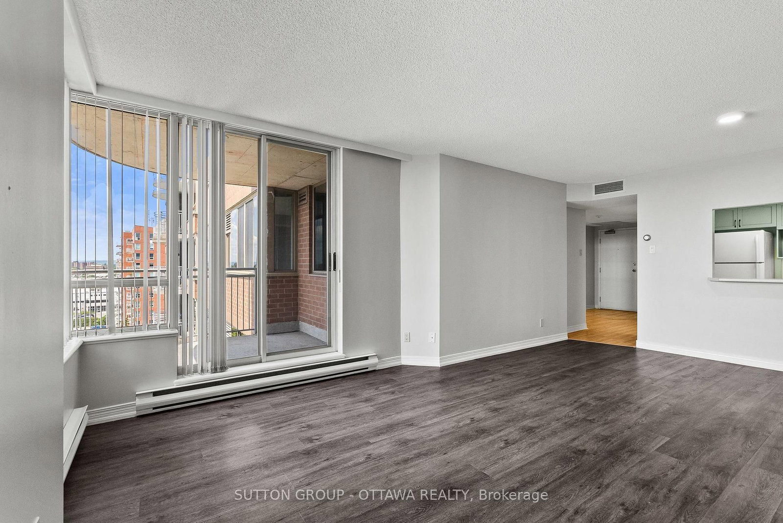 100 Grant Carman Drive • Ottawa, ON photo 17