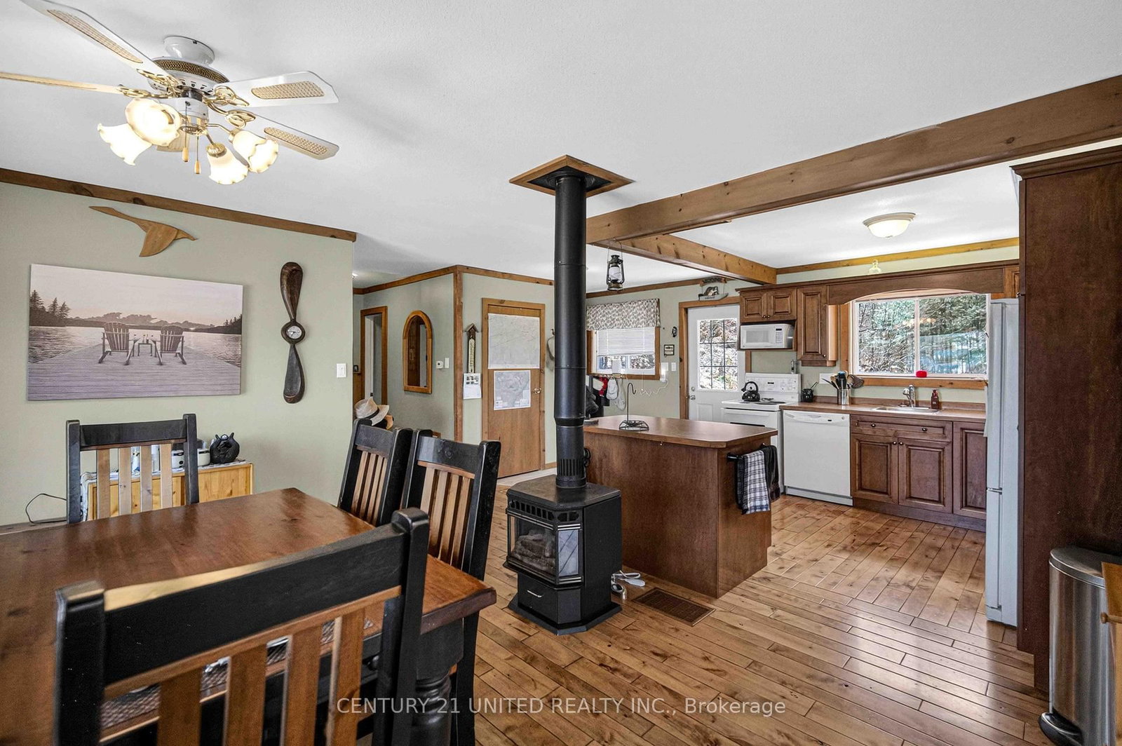 Listing Image 19
