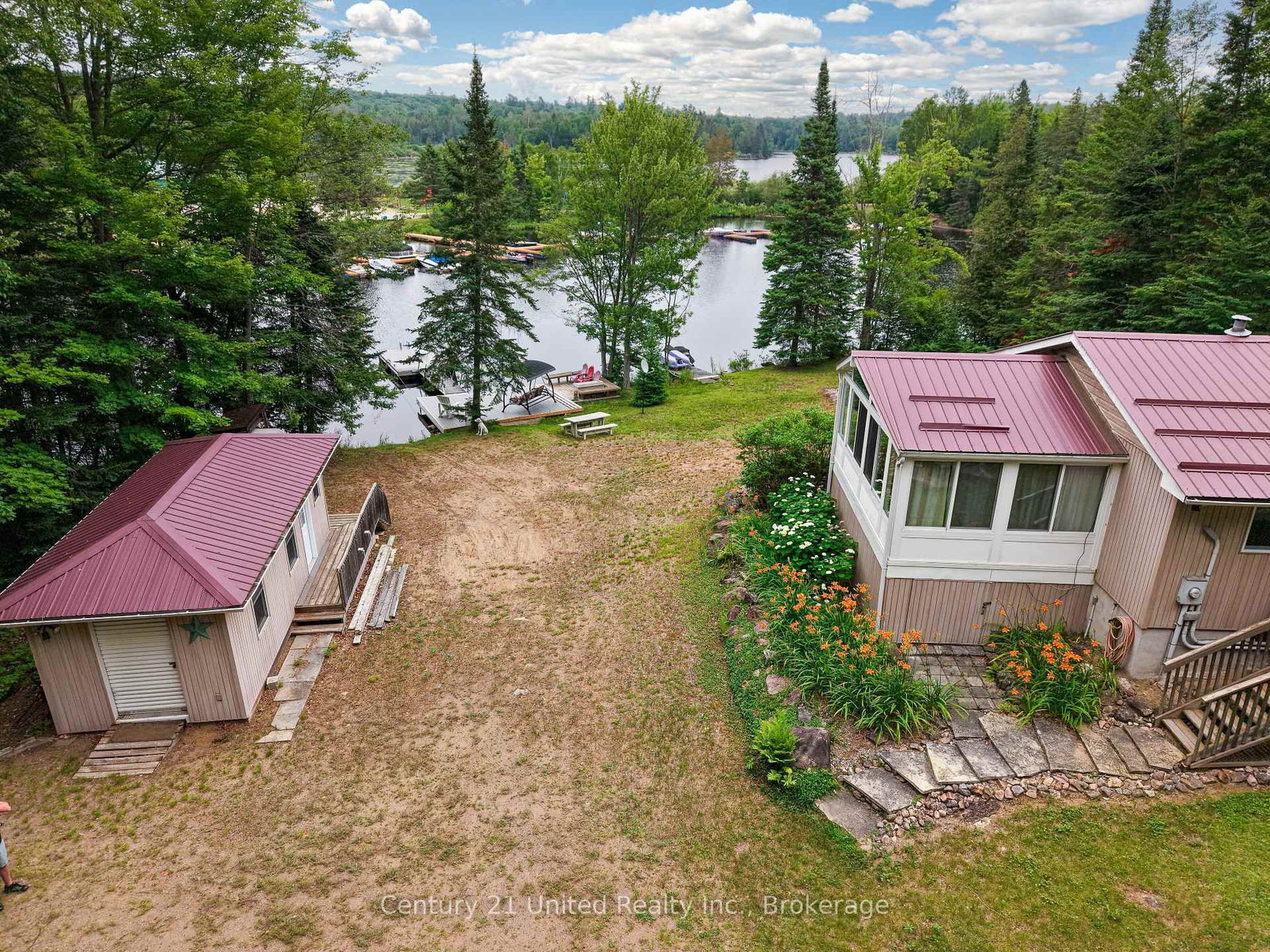 Listing Image 4