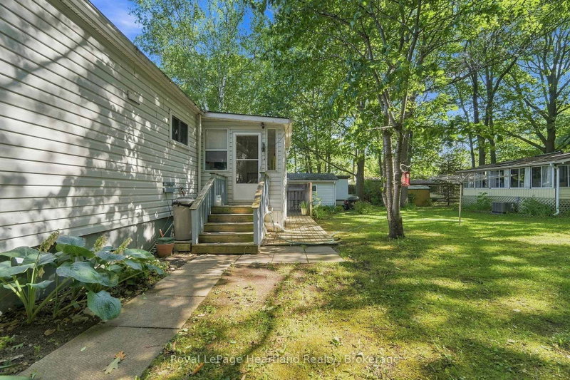 16 Huron Lane