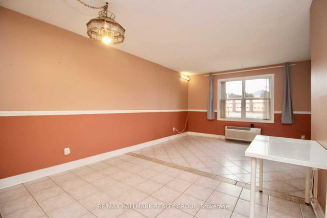 115 - 1099 Cadboro Road