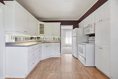 1175 LANCASTER Street • London East, ON photo 9