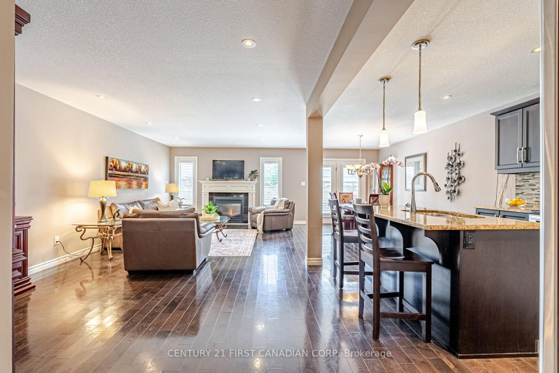 3288 Casson Way photo 4