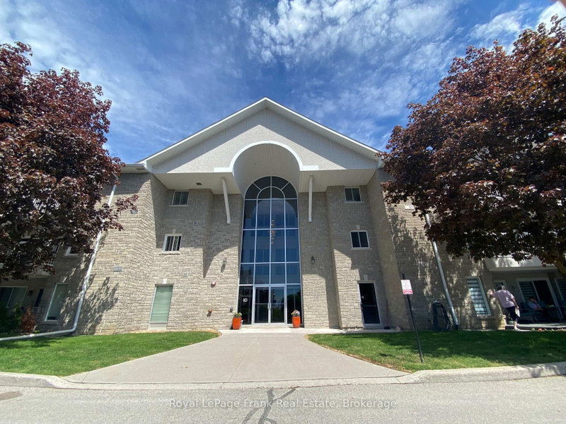 Bldg C #310 - 1099 Clonsilla Avenue