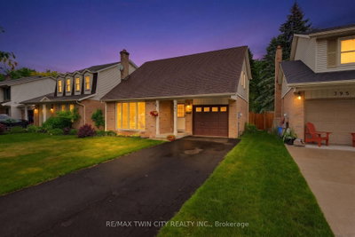 391 Knightsbridge Crescent — photo 3
