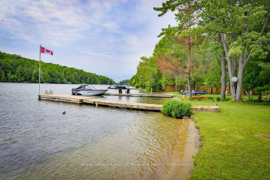 2324 Highway 141 Highway • #unit 19 • Muskoka Lakes, ON photo 26