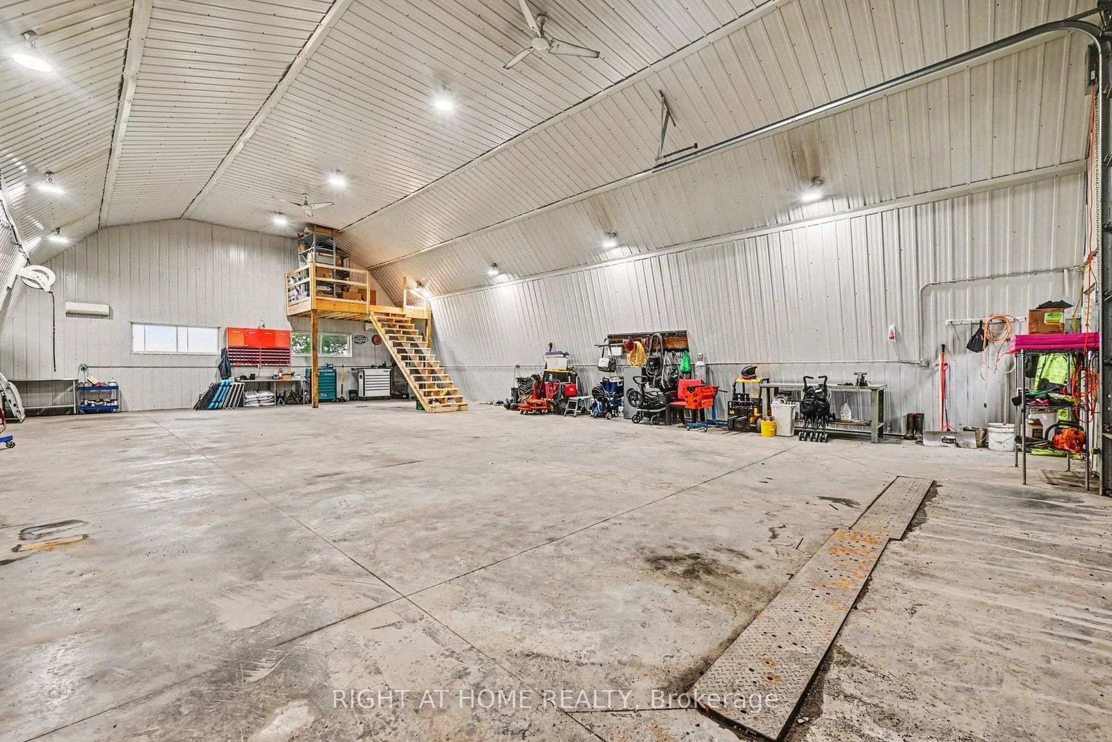 1679 500 Route • Russell, ON photo 32