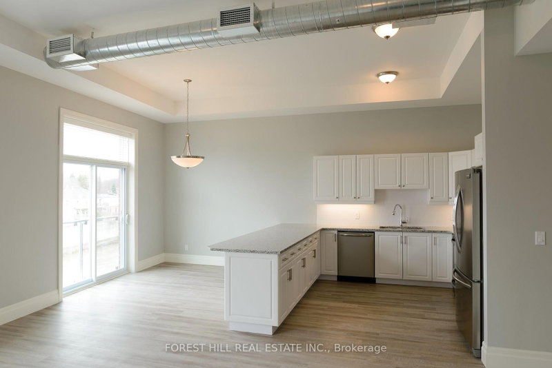 201 - 32 Water Street N
