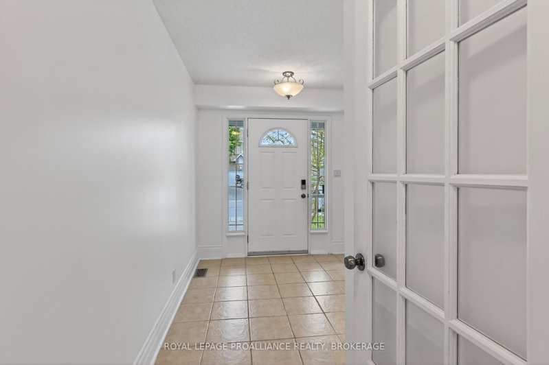 435 Maureen Street
