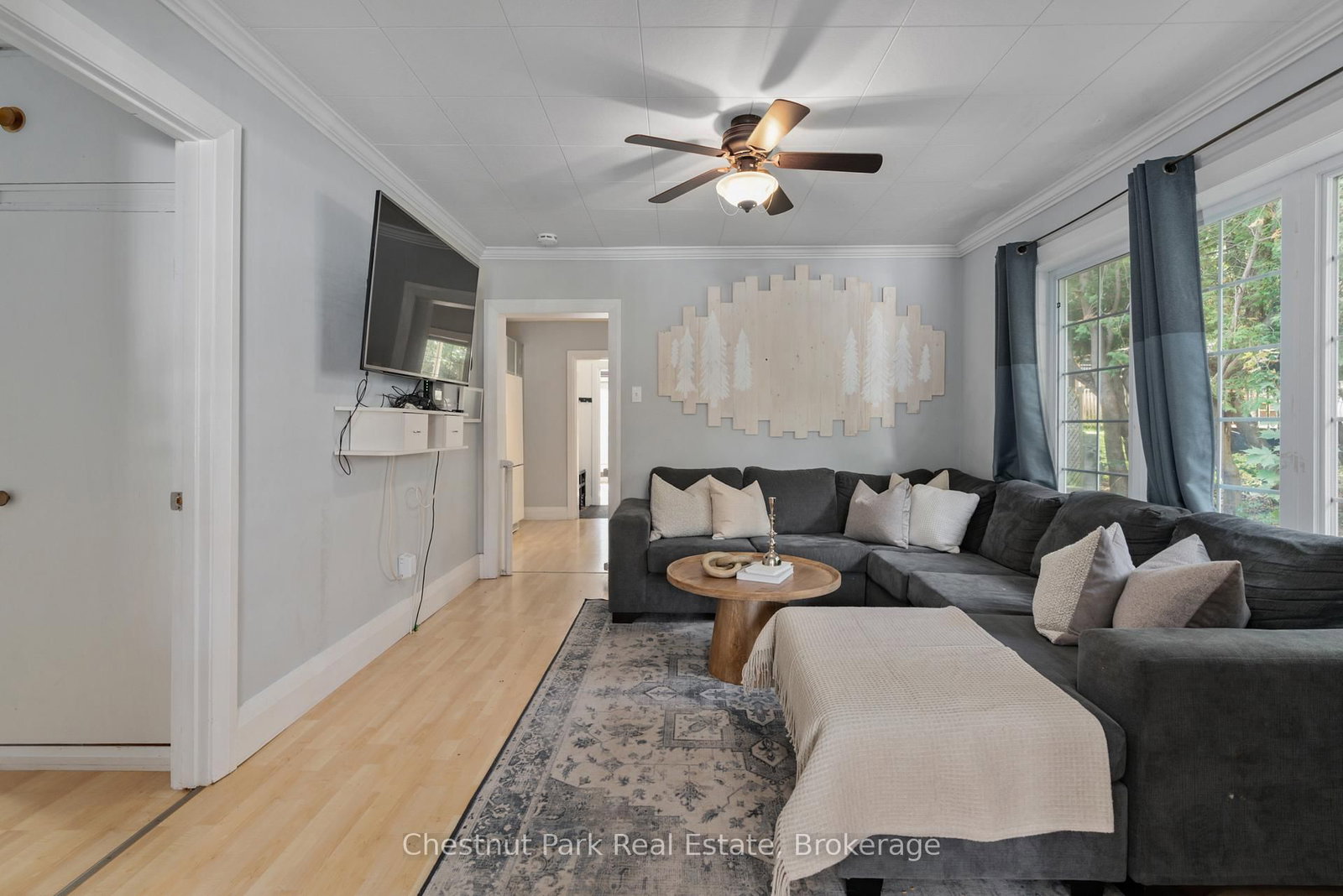 3 CORA Street E • Huntsville, ON photo 12