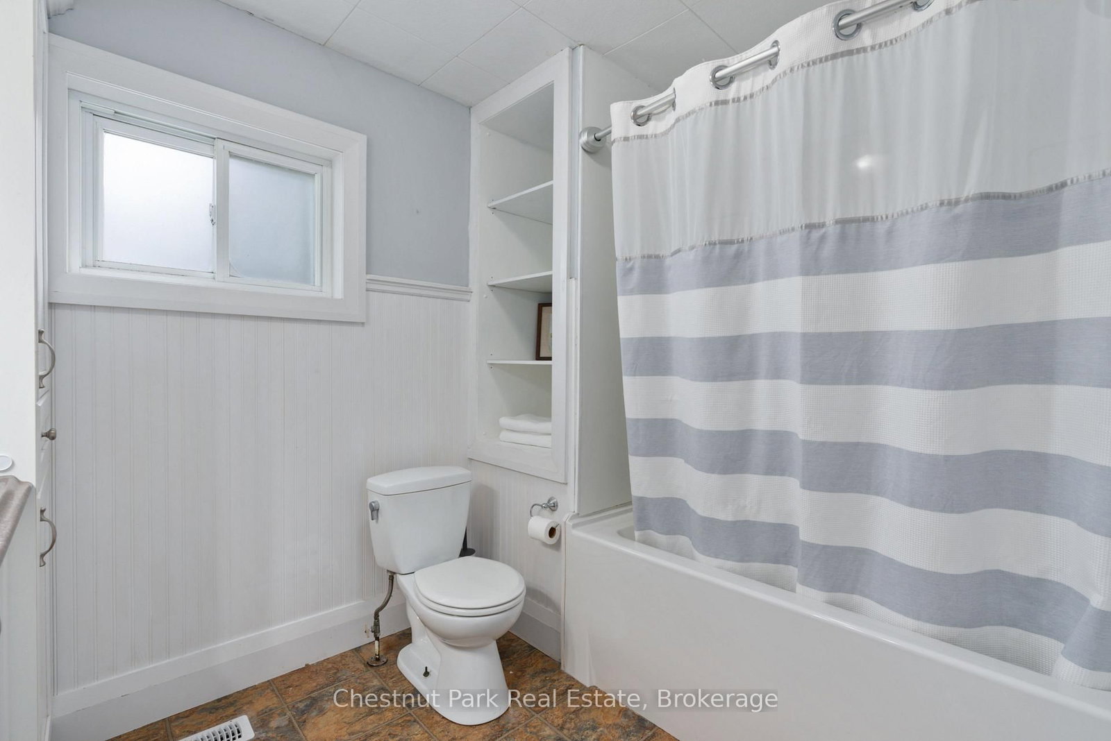 3 CORA Street E • Huntsville, ON photo 19