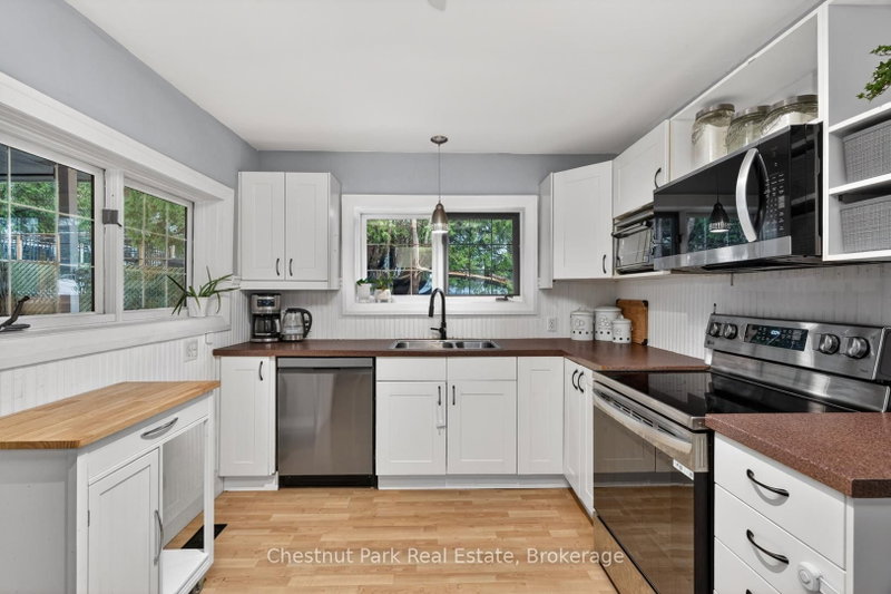 3 CORA Street E
