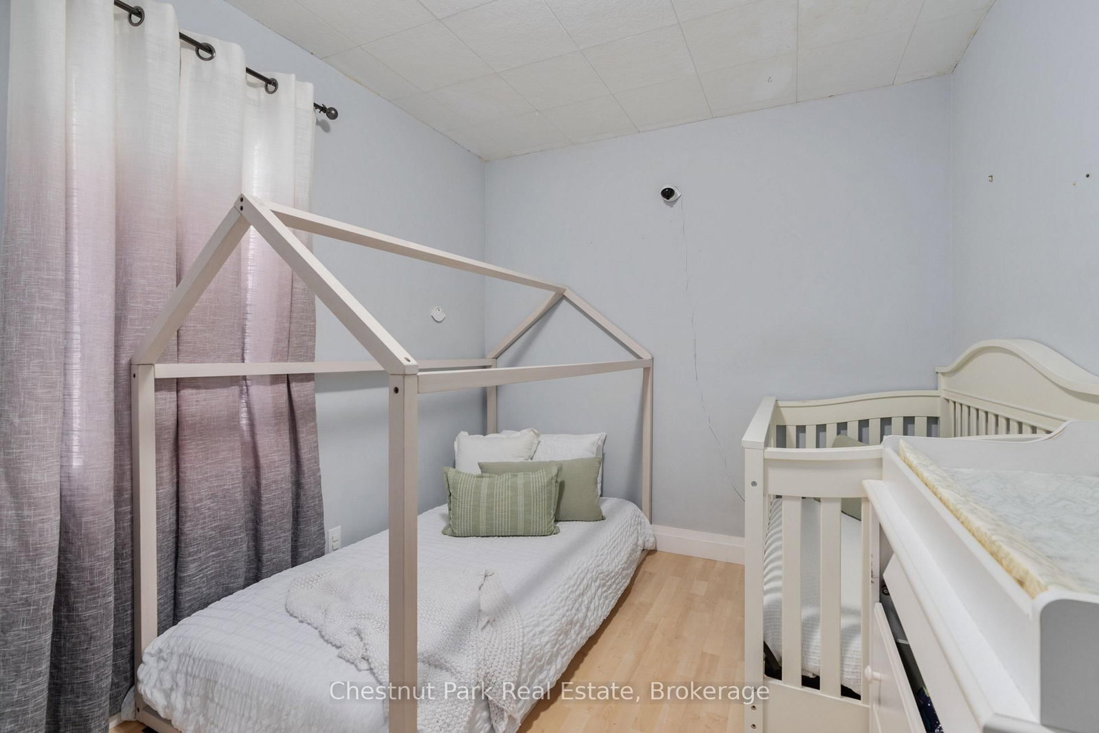 3 CORA Street E • Huntsville, ON photo 24
