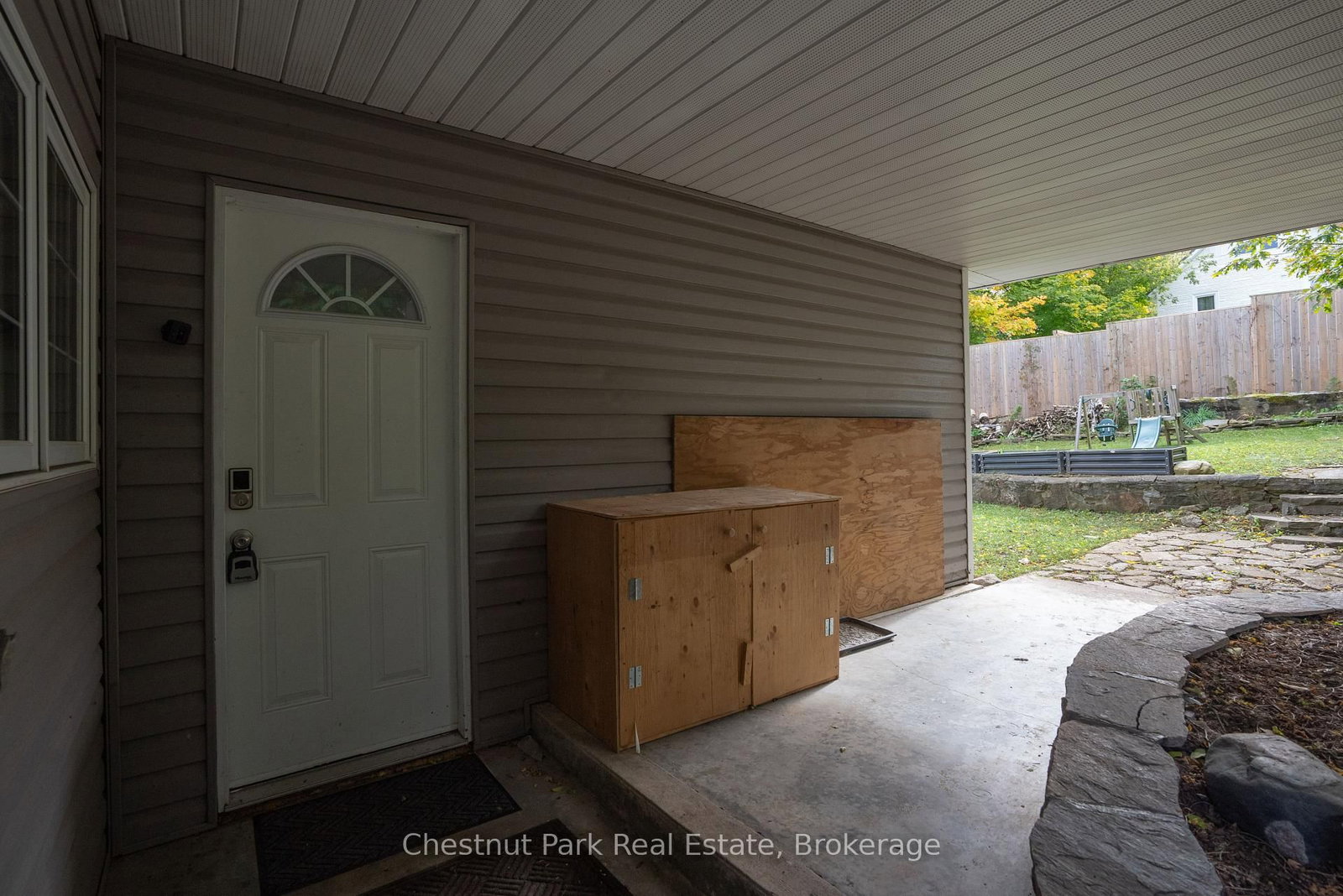 3 CORA Street E • Huntsville, ON photo 29