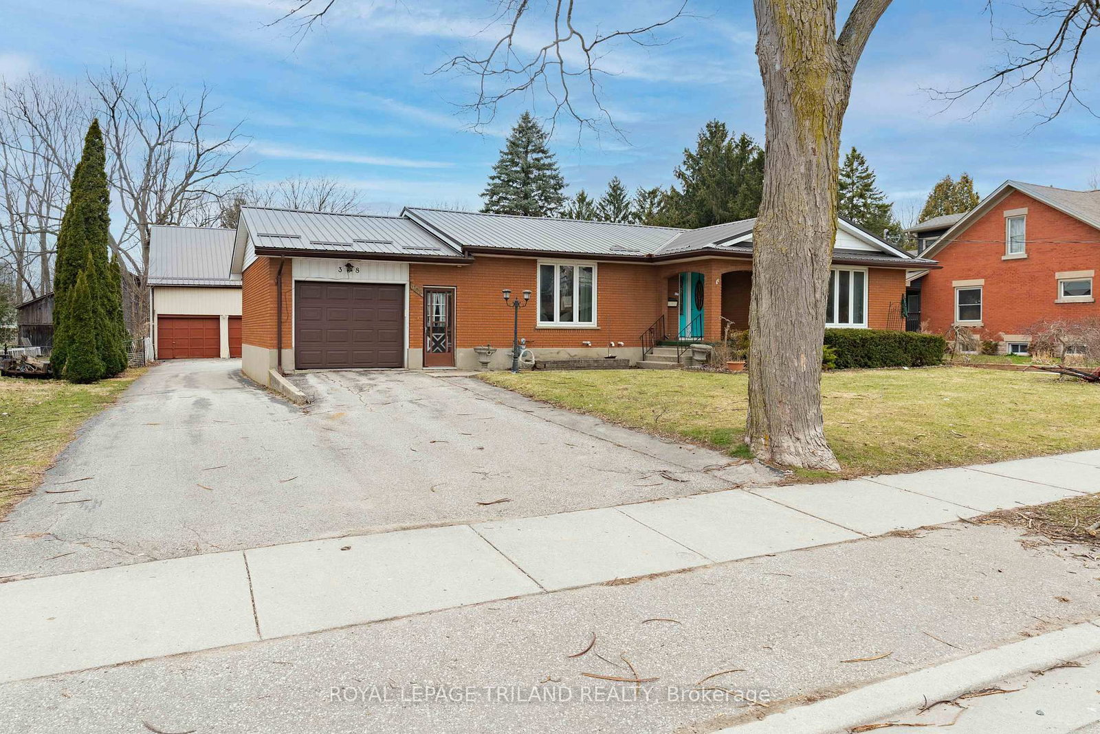 308 John Street S • Aylmer, ON photo 3