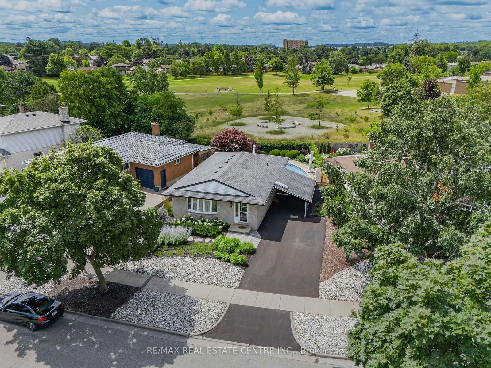 107 Laurentian Drive • Kitchener, ON photo 5