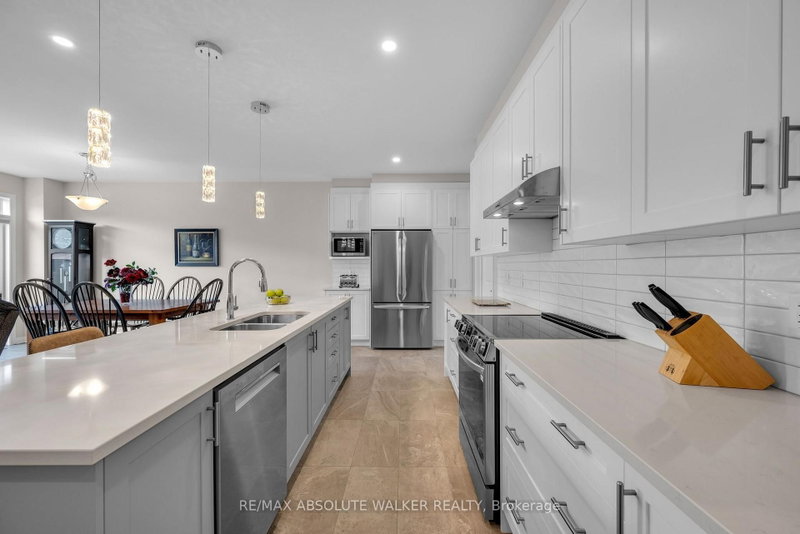 860 Companion Crescent