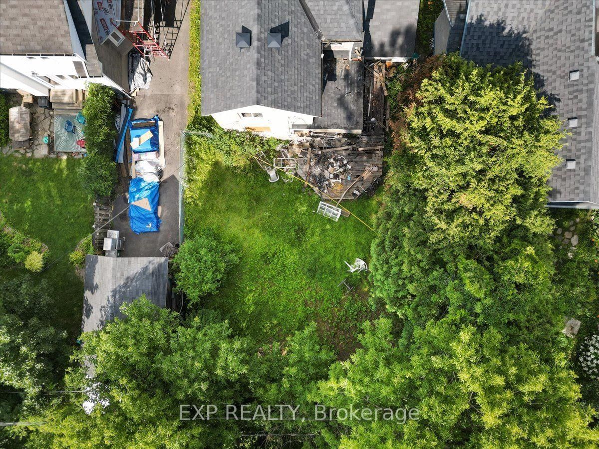 176 Marlborough Avenue • Ottawa, ON photo 11