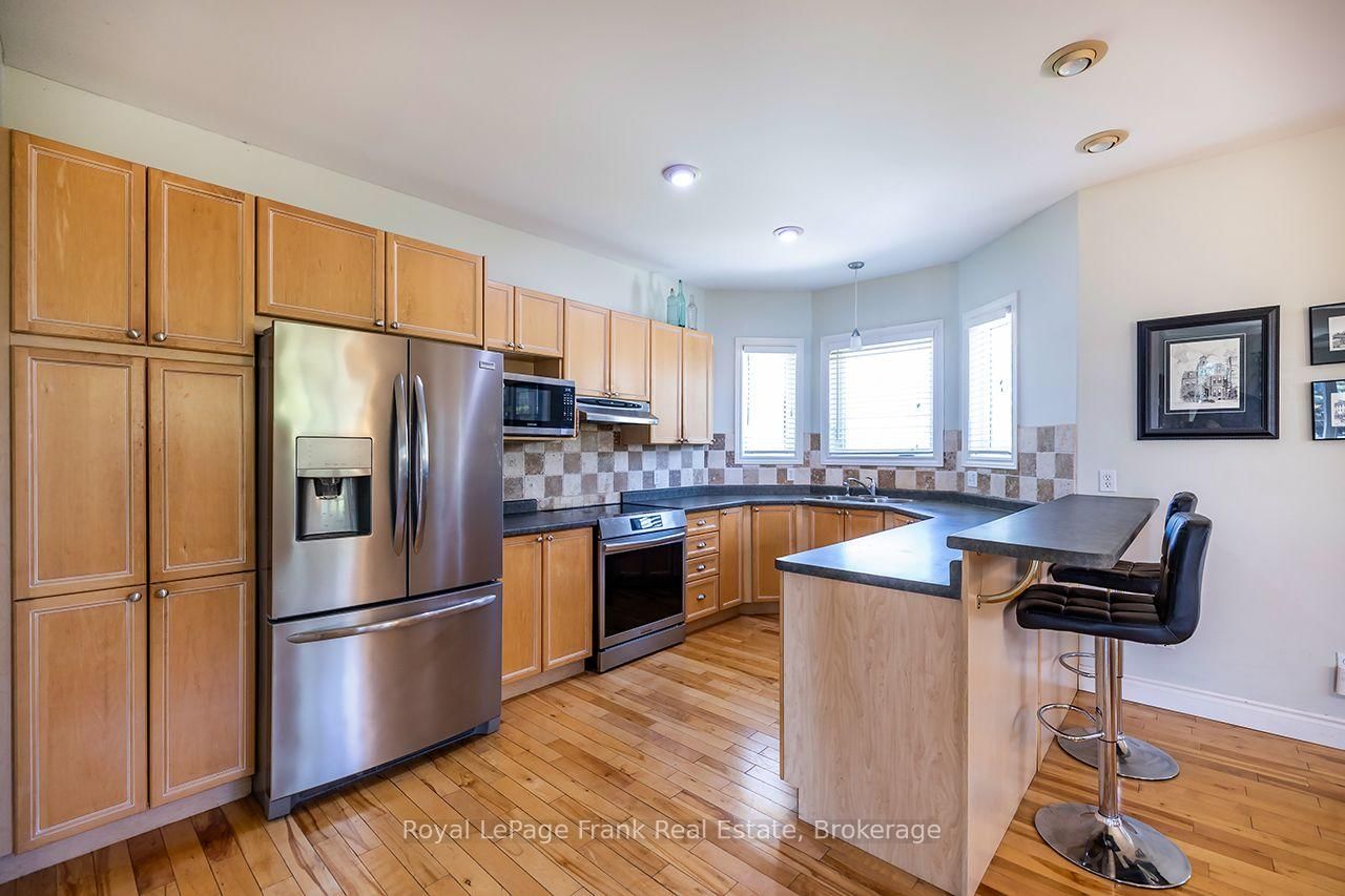 36 Lori Boulevard • Kawartha Lakes, ON photo 28
