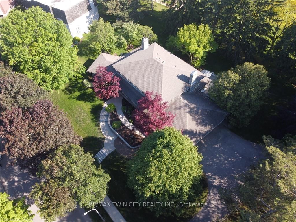 61 Huntley Cres, Kitchener, view 39