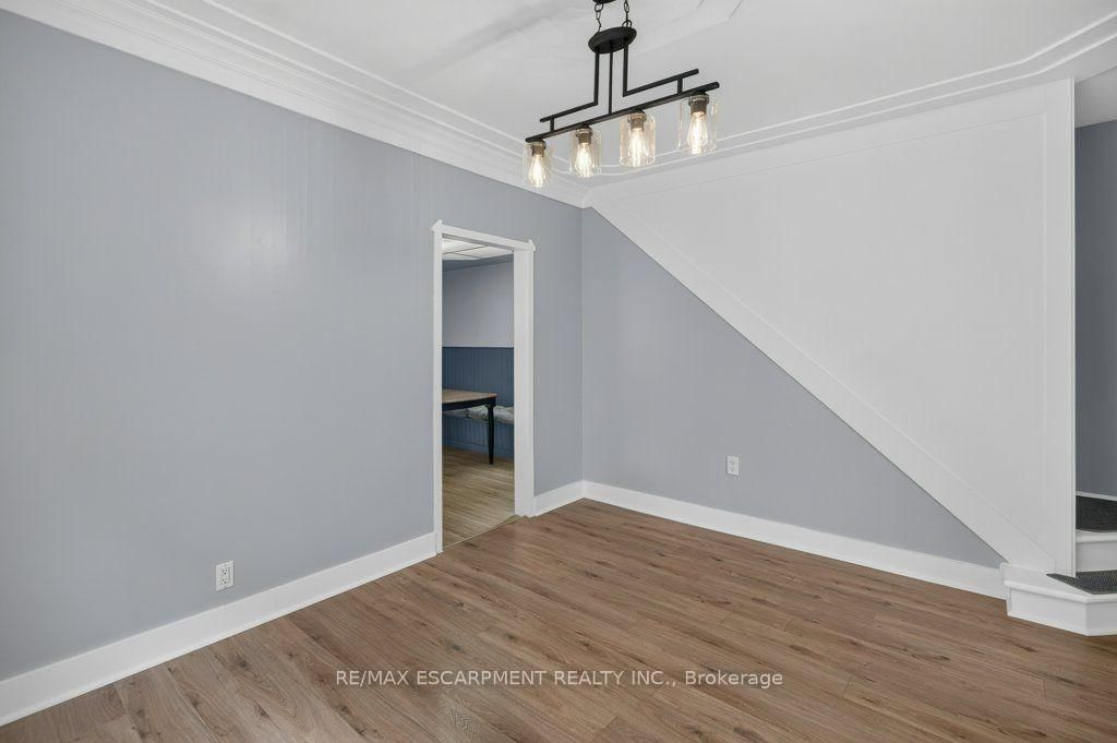 21 N East Bend Avenue • Hamilton, ON photo 14