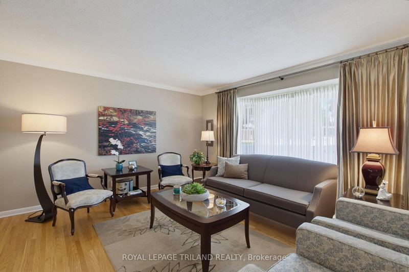 1463 Glenora Drive