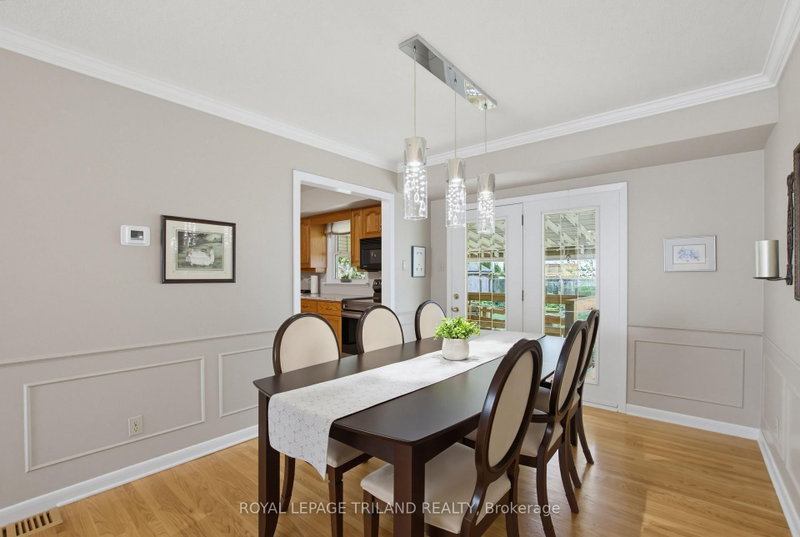 1463 Glenora Drive