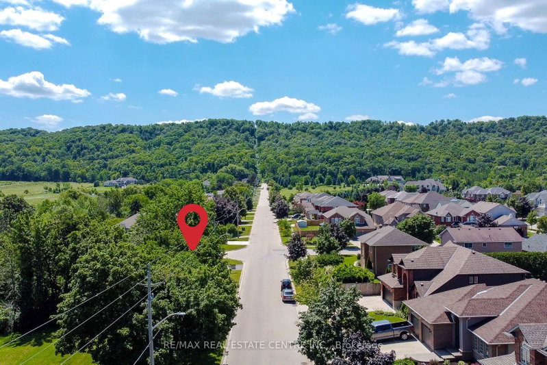 220 Winona Rd photo 5