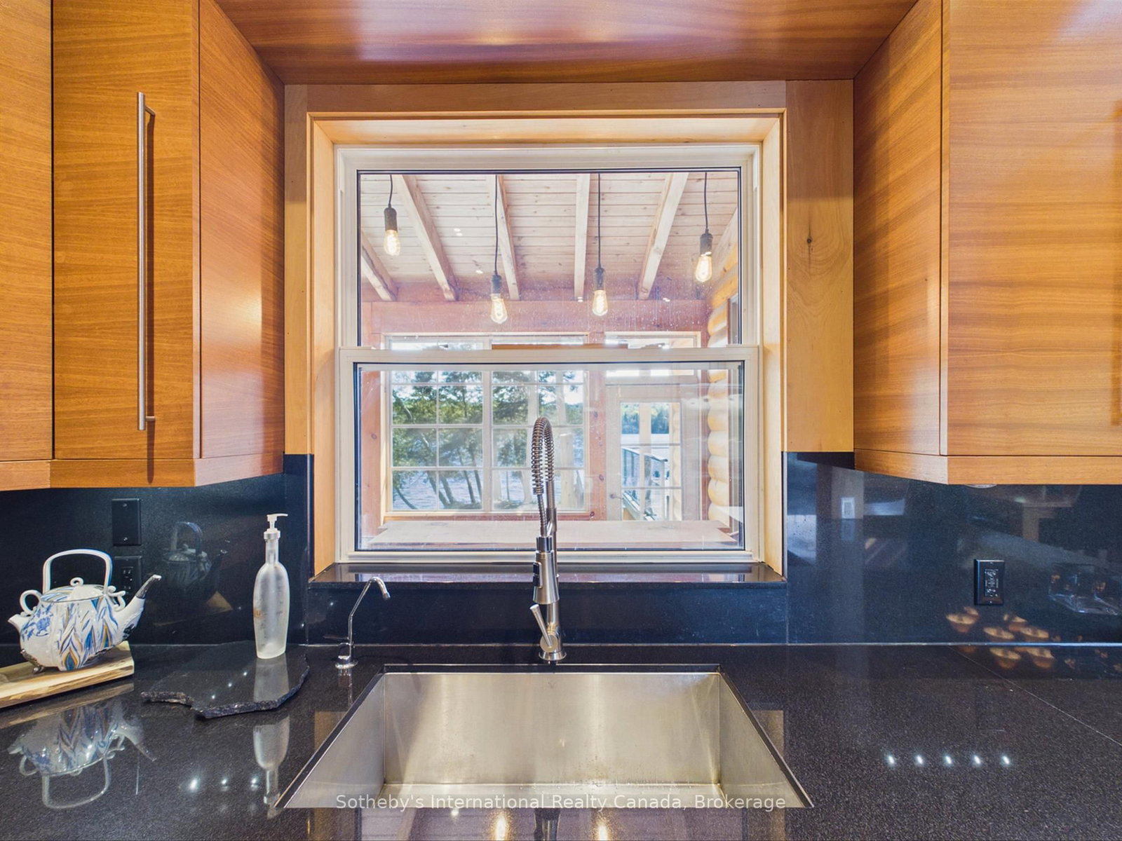 2889 Ahmic Lake Road • Magnetawan, ON photo 14