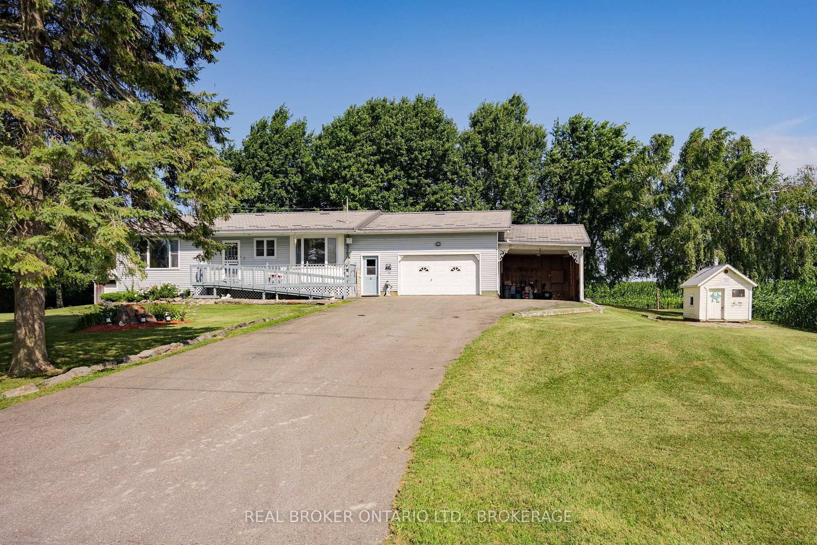 12995 River Road • North Dundas, ON photo 4