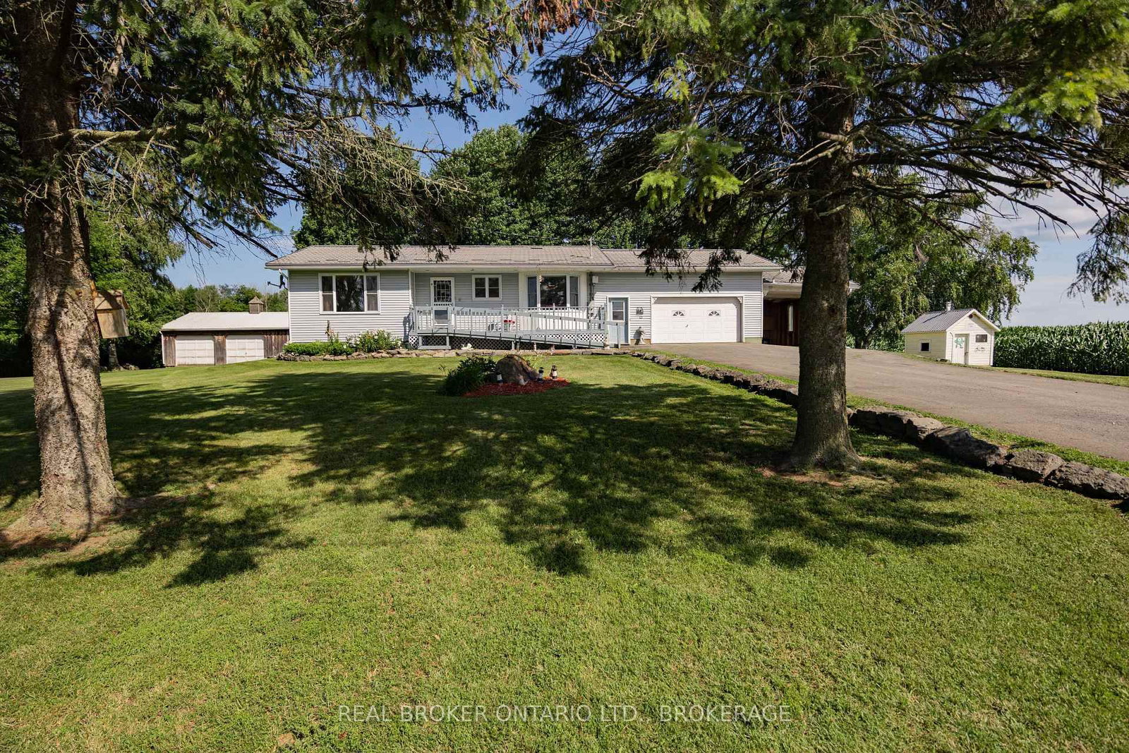 12995 River Road • North Dundas, ON photo 5