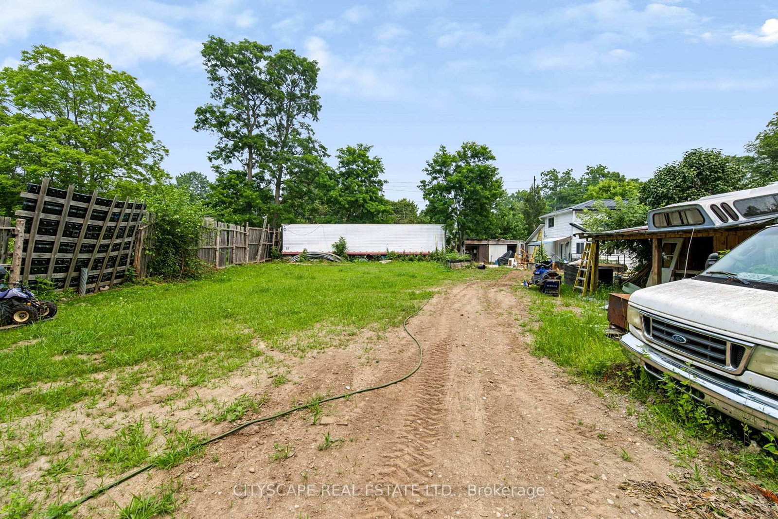 Listing Image 7