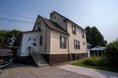 503 Prince Arthur Boulevard — photo 2