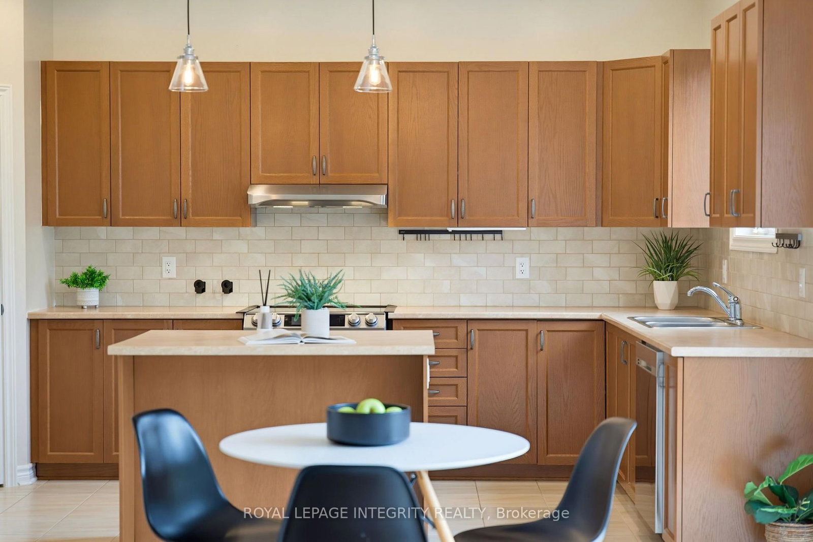 127 Hickstead Way • Ottawa, ON photo 19