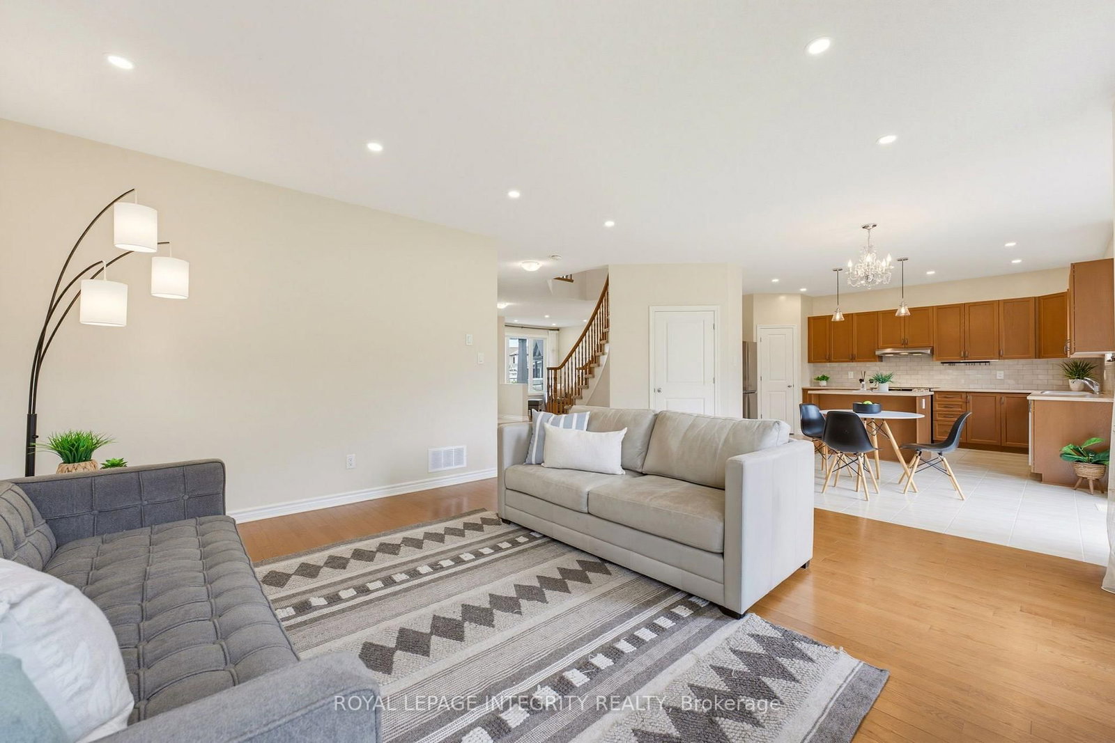 127 Hickstead Way • Ottawa, ON photo 24