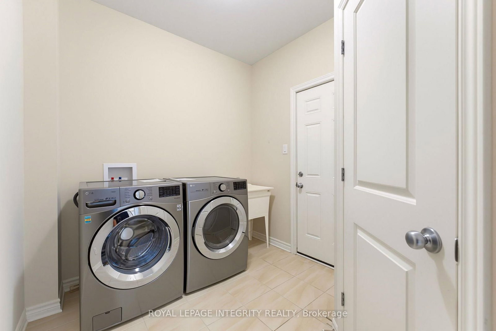 127 Hickstead Way • Ottawa, ON photo 26