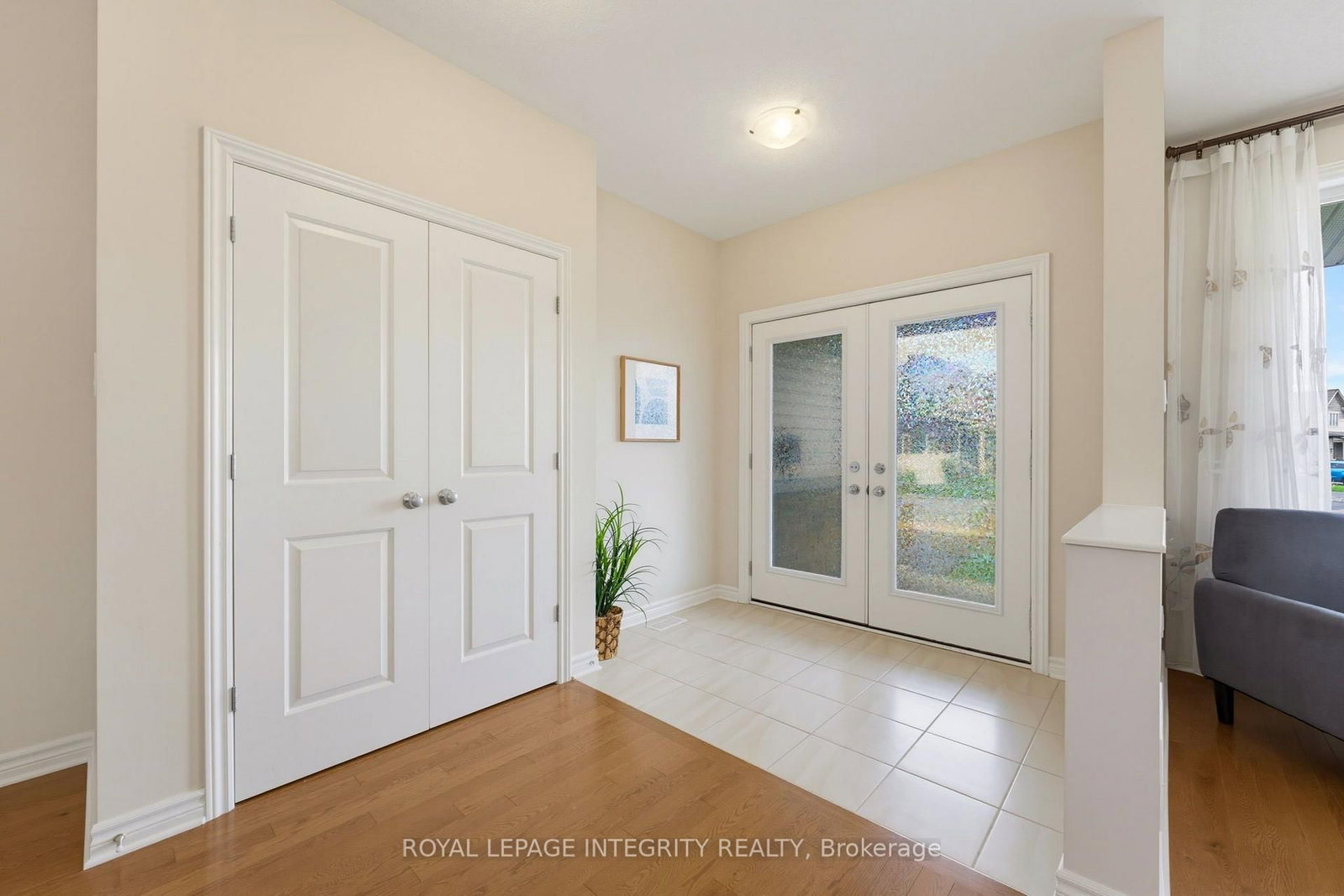 127 Hickstead Way • Ottawa, ON photo 4