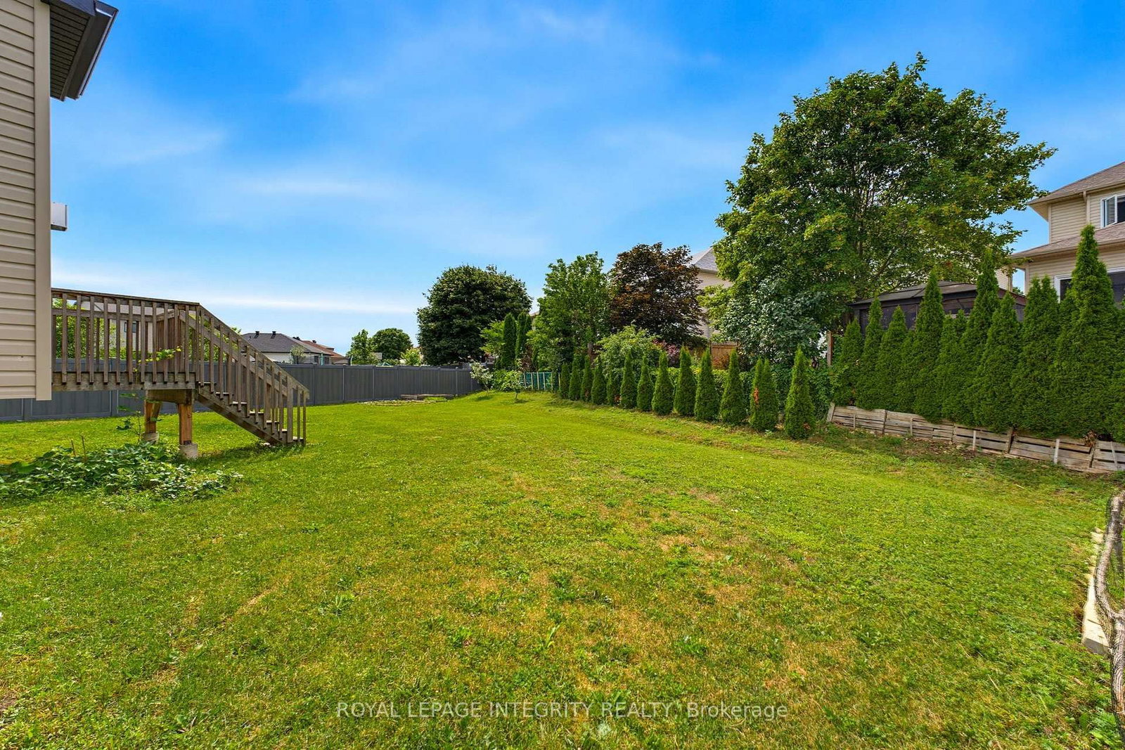 127 Hickstead Way • Ottawa, ON photo 45