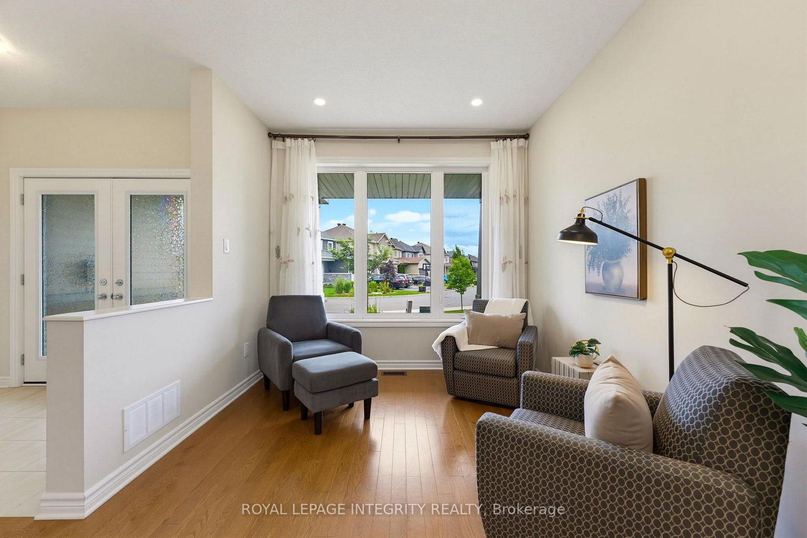 127 Hickstead Way • Ottawa, ON photo 7