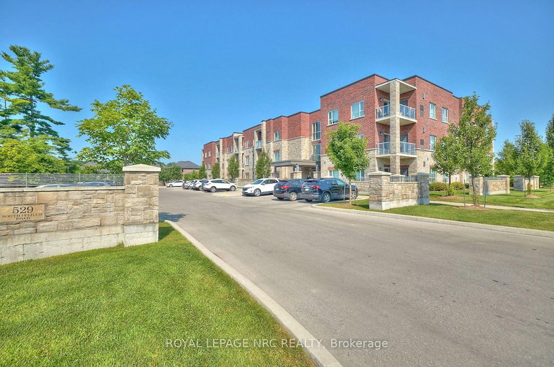 205 - 529 South Pelham Road