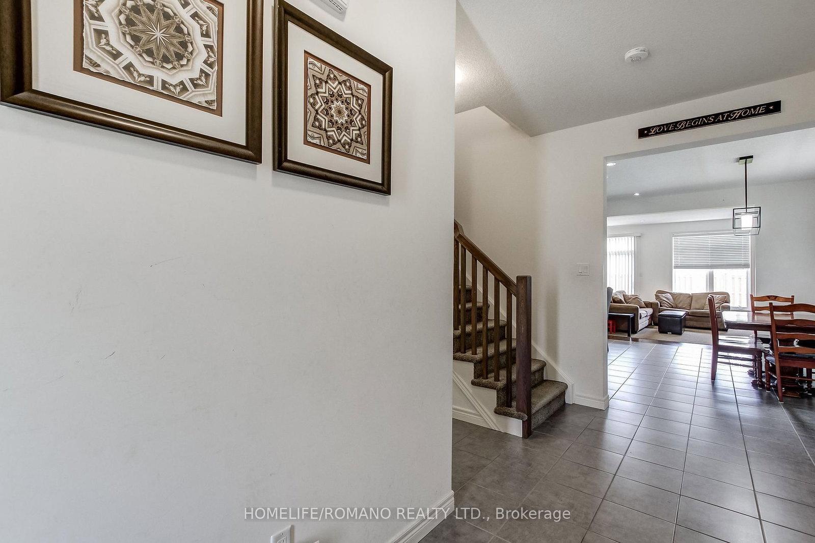 42 Dallan Drive • Guelph, ON photo 9