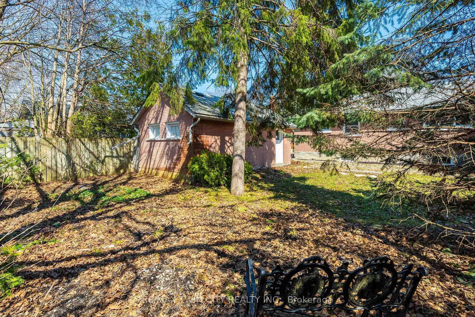 58 S LOWREY Avenue • Cambridge, ON photo 39