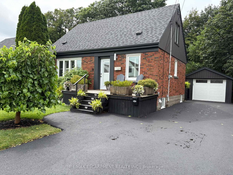 60 Galbraith Drive
