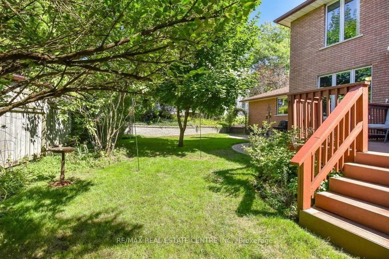 28 Walnut Drive