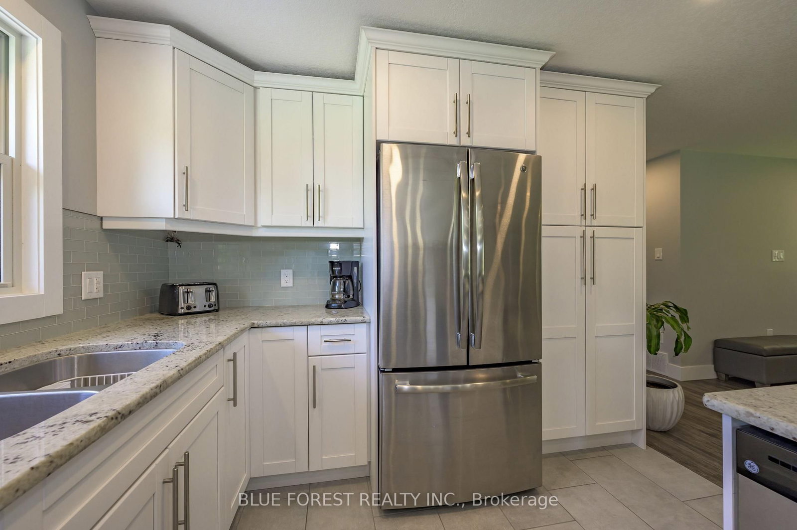 966 Glenbanner Road • London South, ON photo 11